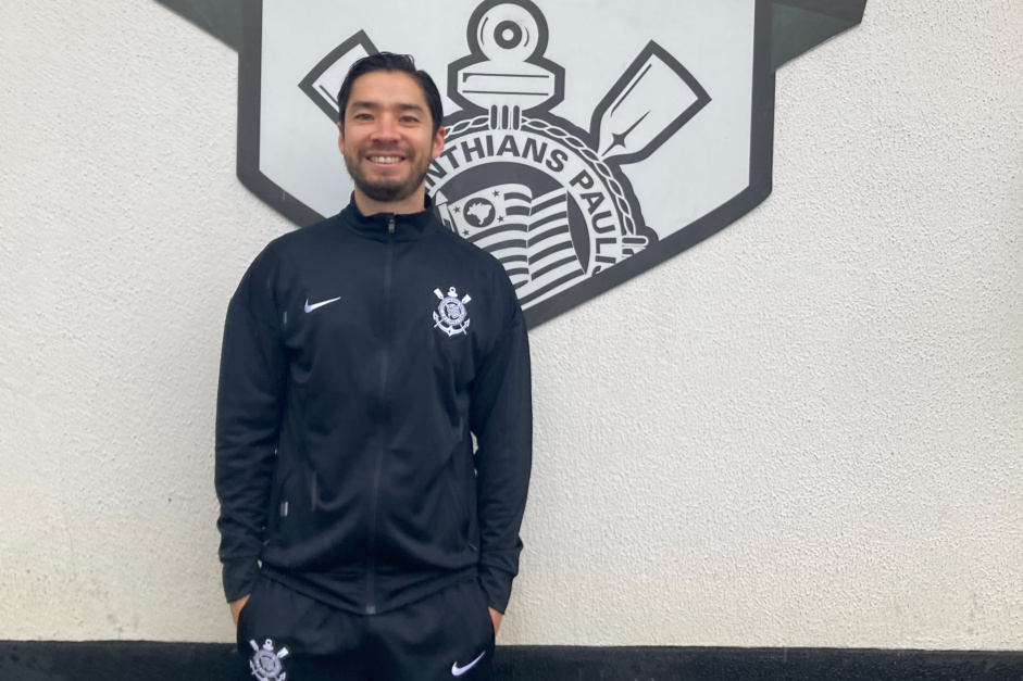 Corinthians contrata médico ex-Santos para atuar nas categorias de base