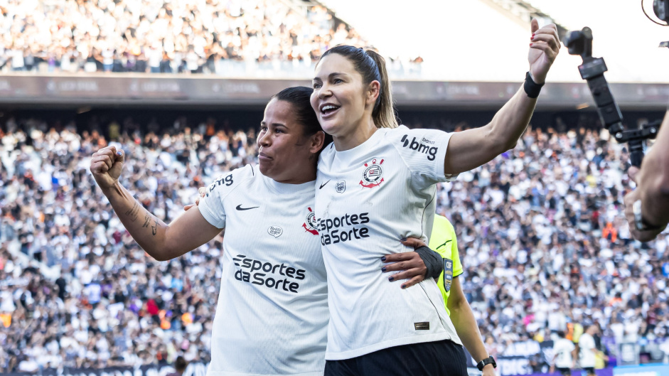 Corinthians: Emily Lima aposta no grupo sem a Fiel na final