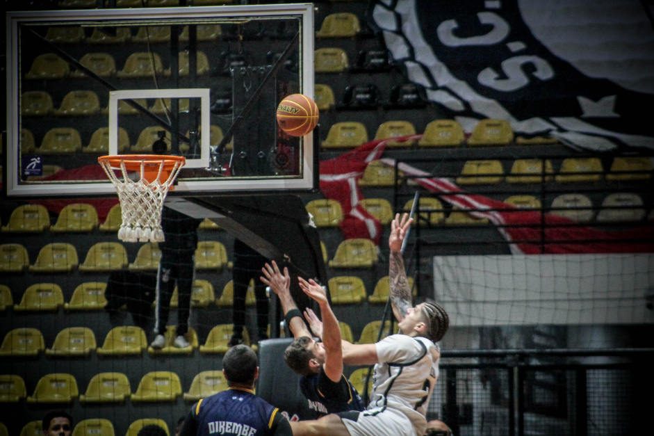 Corinthians encara Mogi em primeiro 'jogo da vida' no Paulista