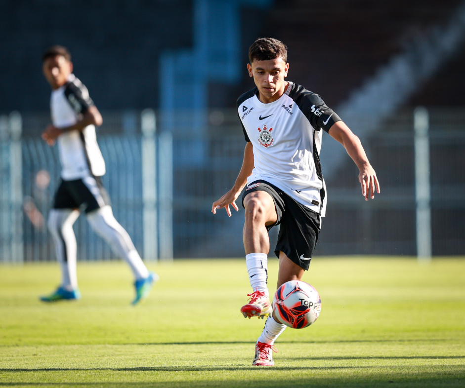 Corinthians no STJD: volante do Sub-20 é denunciado por expulsão
