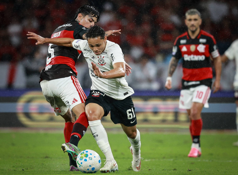 Derrota do Corinthians no Brasileirão aproxima time do Z4 e irrita a Fiel
