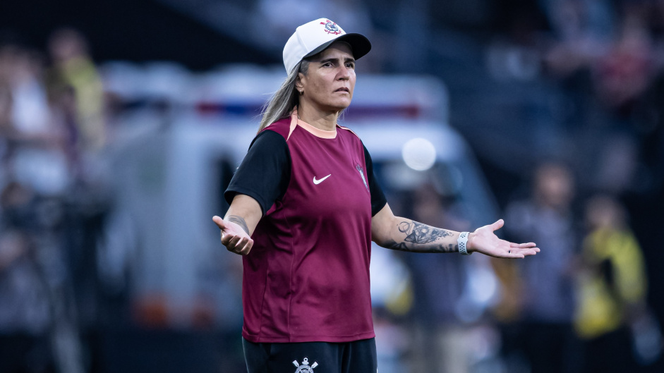 Emily Lima cobra controle emocional do Corinthians após derrota