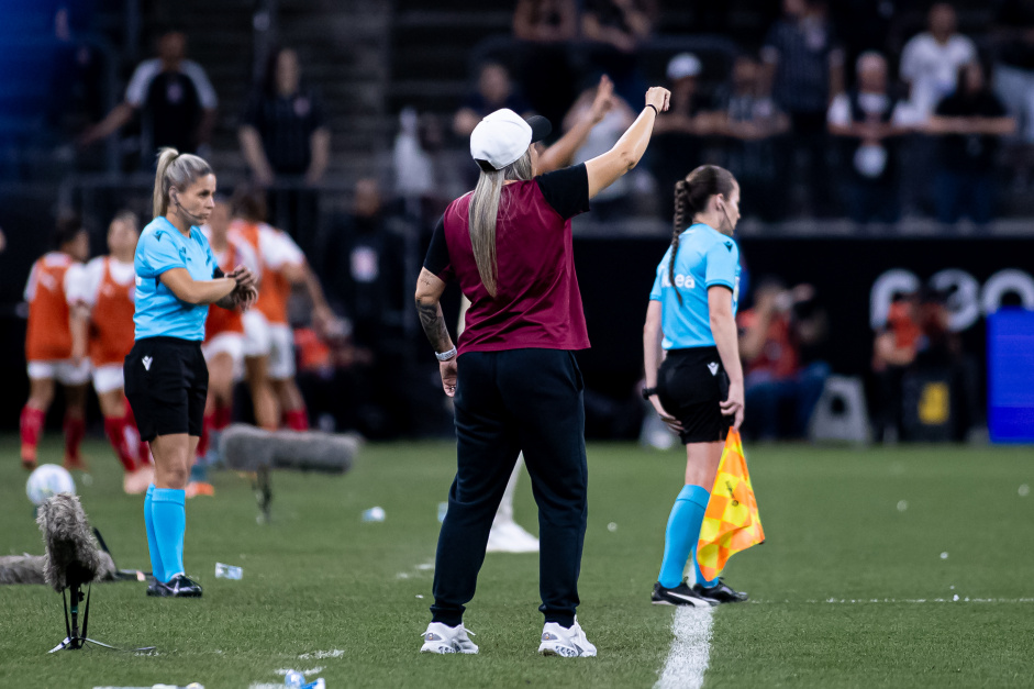 Emily Lima projeta final do Corinthians contra o São Paulo