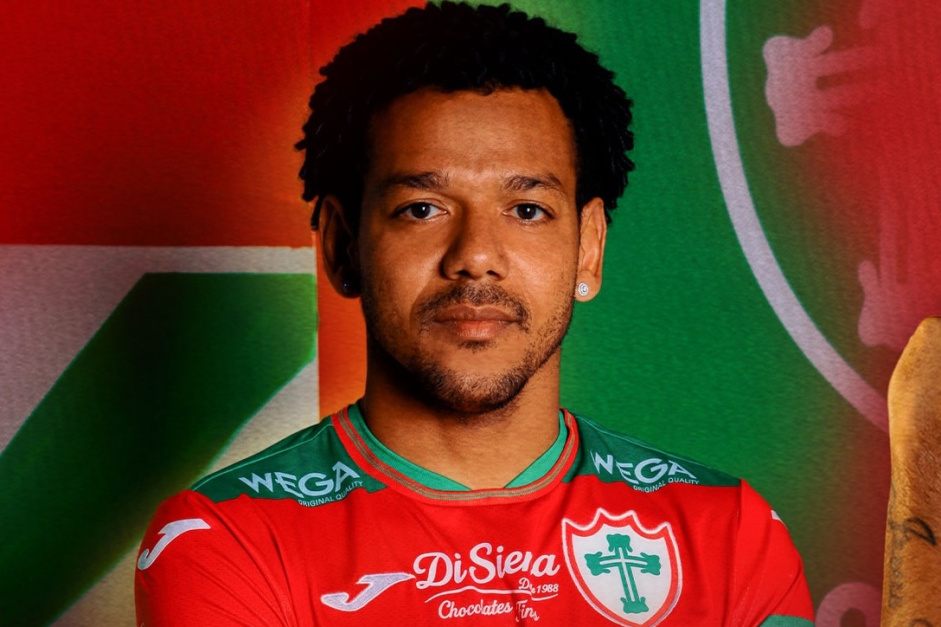 Ex-Corinthians, Romarinho assina com a Portuguesa e pode encarar o Timão