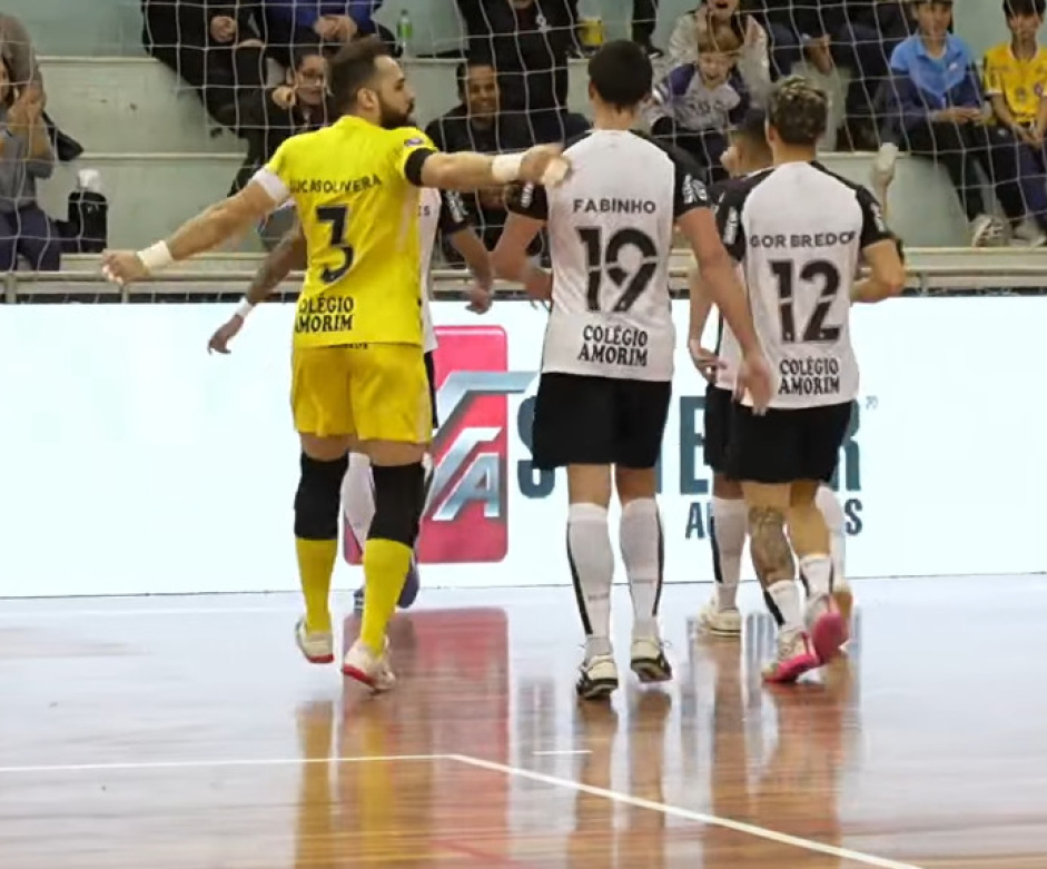 Futsal do Corinthians bate o Boca Juniors e avança à final