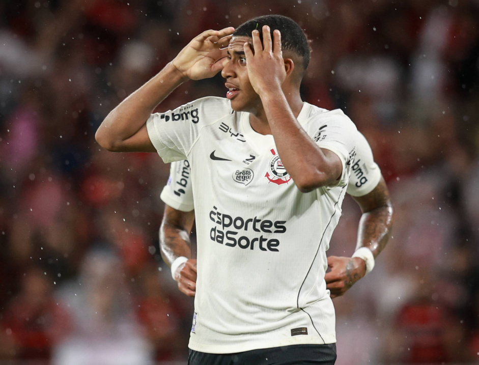Gui Negão rebate críticas no Corinthians e revela quase saída