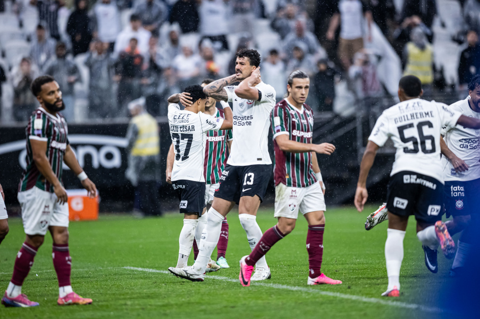 Gustavo henrique no Corinthians detalha cobrança da gaviões da fiel