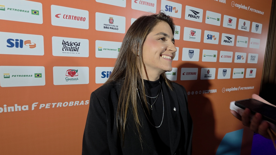 Ju Passero explica saídas da base feminina do Corinthians