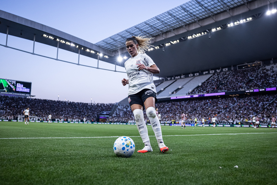 Tamires critica descanso menor do Corinthians antes da final do Brasileirão