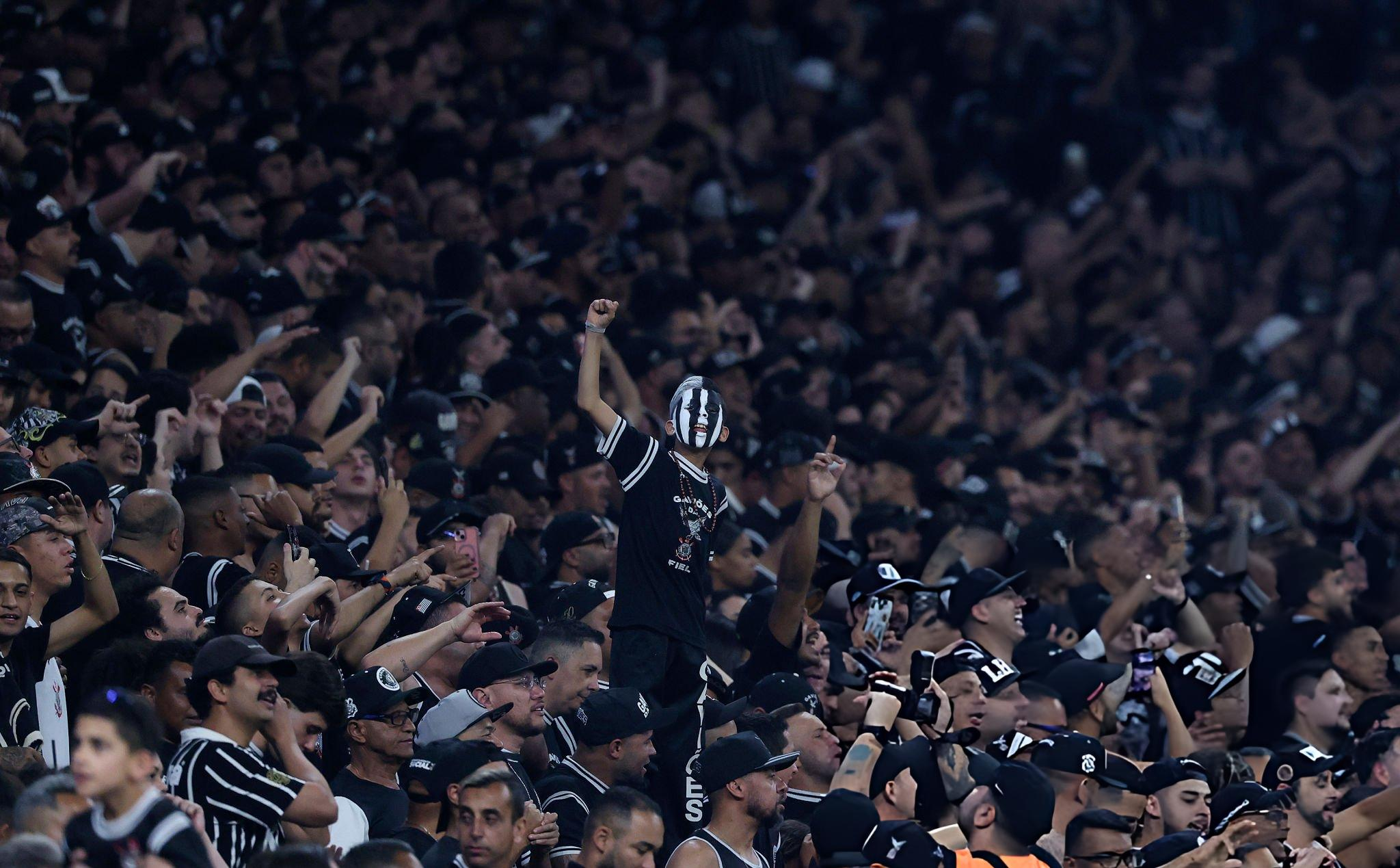Os 10 maiores públicos do Corinthians na Neo Química Arena